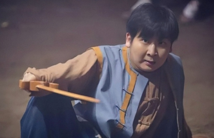 "Đệ nhất sao nh&iacute; xứ Trung" nổi tiếng với đ&ocirc;i mắt g&acirc;y cười giờ ra sao?- Ảnh 2.