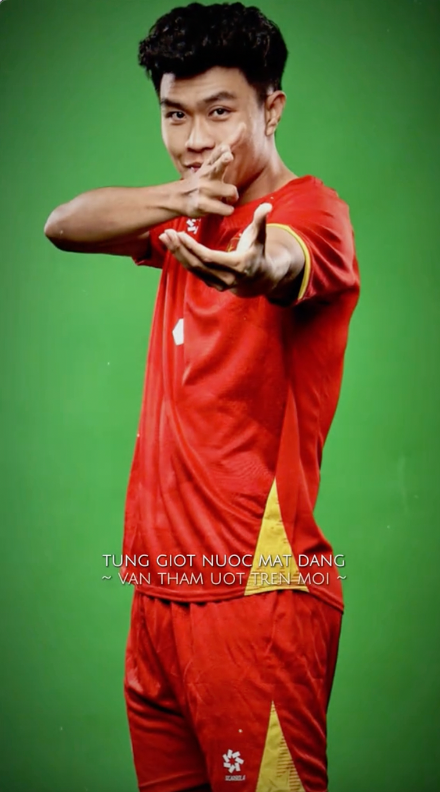 Đang thi đấu U23 châu Á, hotboy Lý Đức U23 Việt Nam vẫn tranh thủ Đang thi đấu U23 châu Á, hotboy Lý Đức U23 Việt Nam vẫn tranh thủ