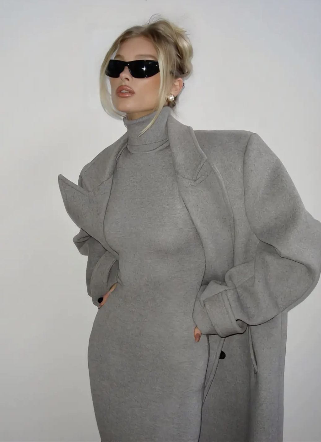 Chẳng cần sắm sửa nhiều, m&ugrave;a đ&ocirc;ng chỉ cần đ&uacute;ng một chiếc &aacute;o kho&aacute;c "ch&acirc;n &aacute;i" n&agrave;y l&agrave; đủ để Jennie, Lisa v&agrave; hội mặc đẹp sang chảnh hết nấc- Ảnh 9.