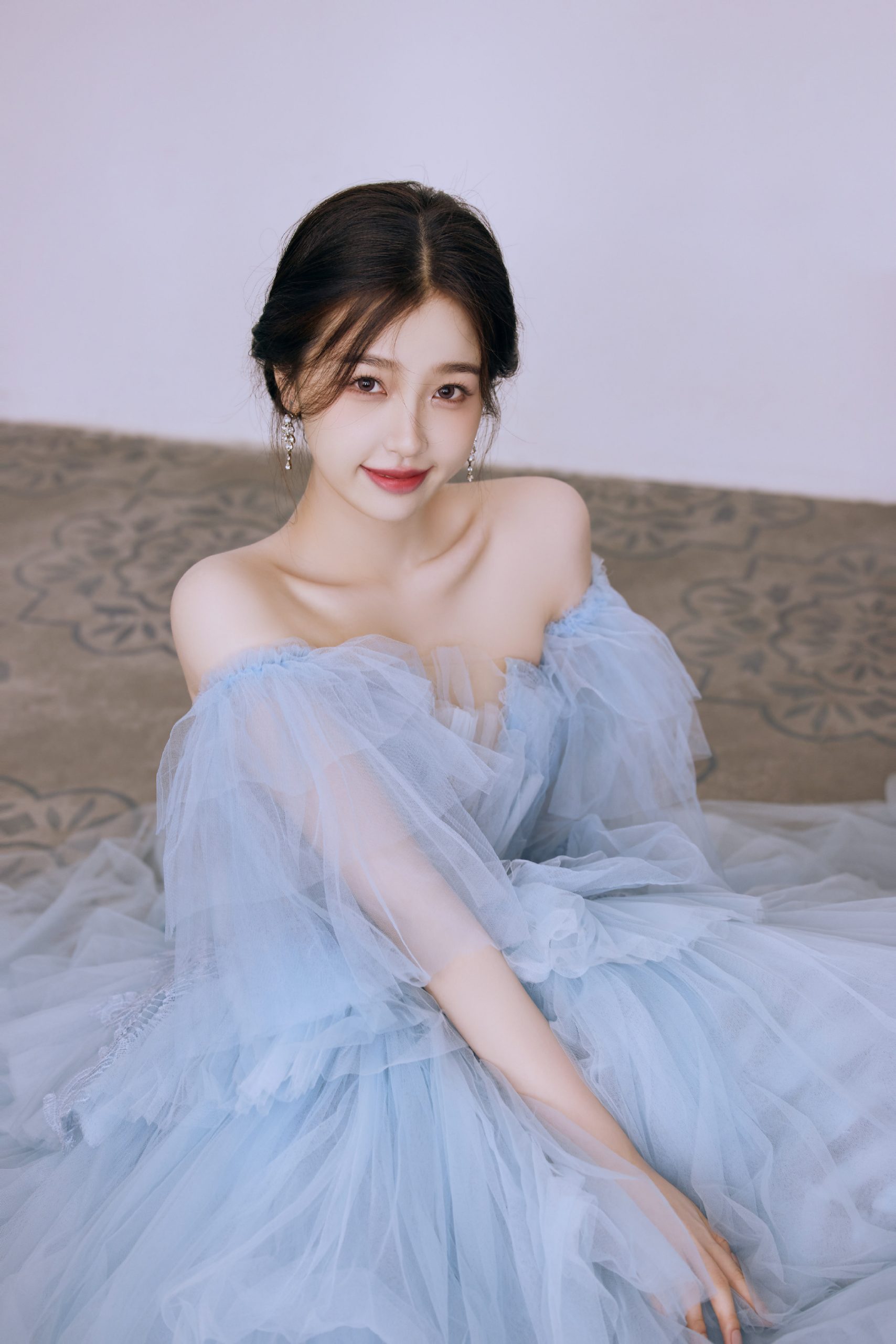 Sự hết thời của mỹ nh&acirc;n bị gh&eacute;t nhất 2025: Đ&agrave;i trung ương ngầm ph&aacute;t t&iacute;n hiệu cấm s&oacute;ng, cả loạt show cuối năm ng&oacute; lơ- Ảnh 6.