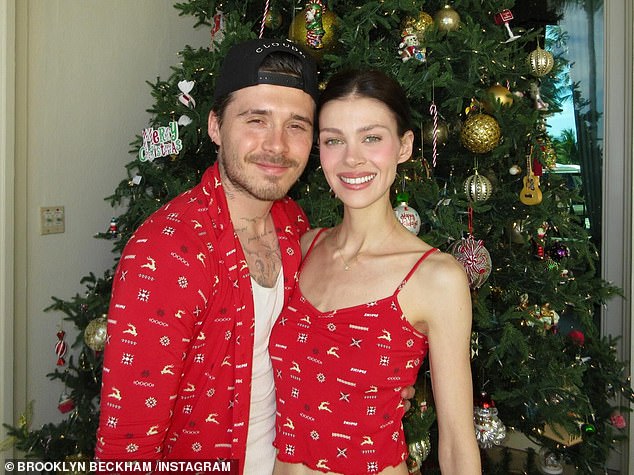 Gắt: Cậu cả nh&agrave; Beckham cảnh b&aacute;o bố mẹ - David v&agrave; Victoria - h&atilde;y li&ecirc;n lạc th&ocirc;ng qua luật sư giữa drama gia đ&igrave;nh- Ảnh 4.