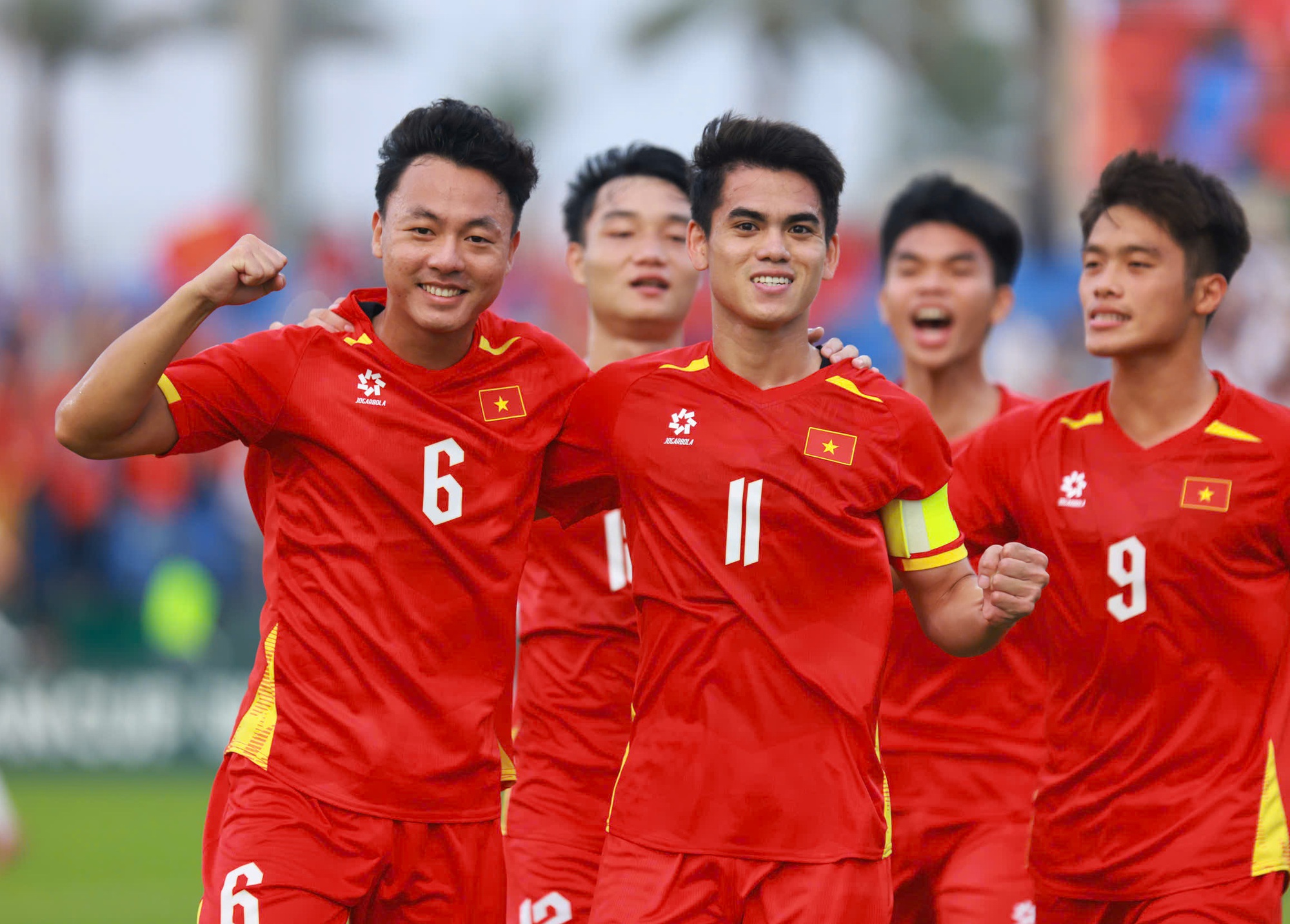 "C&aacute;i ch&acirc;n tr&aacute;i ma thuật" của Khuất Văn Khang khiến lưới U23 Kyrgyzstan rung l&ecirc;n bần bật- Ảnh 8.
