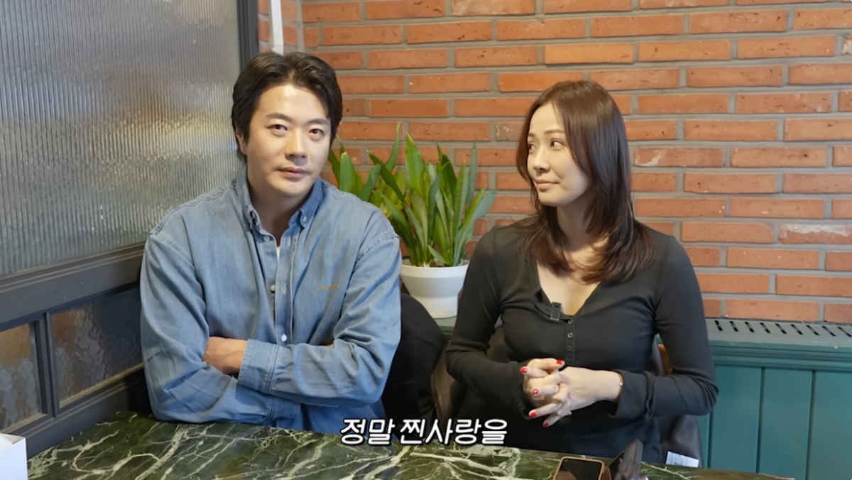 Sao nam mất 100 ng&agrave;n fan chỉ sau một đ&ecirc;m v&igrave; y&ecirc;u &Aacute; hậu lăng nhăng nhất showbiz, c&ograve;n lộ ảnh hẹn h&ograve; n&oacute;ng bỏng- Ảnh 4.