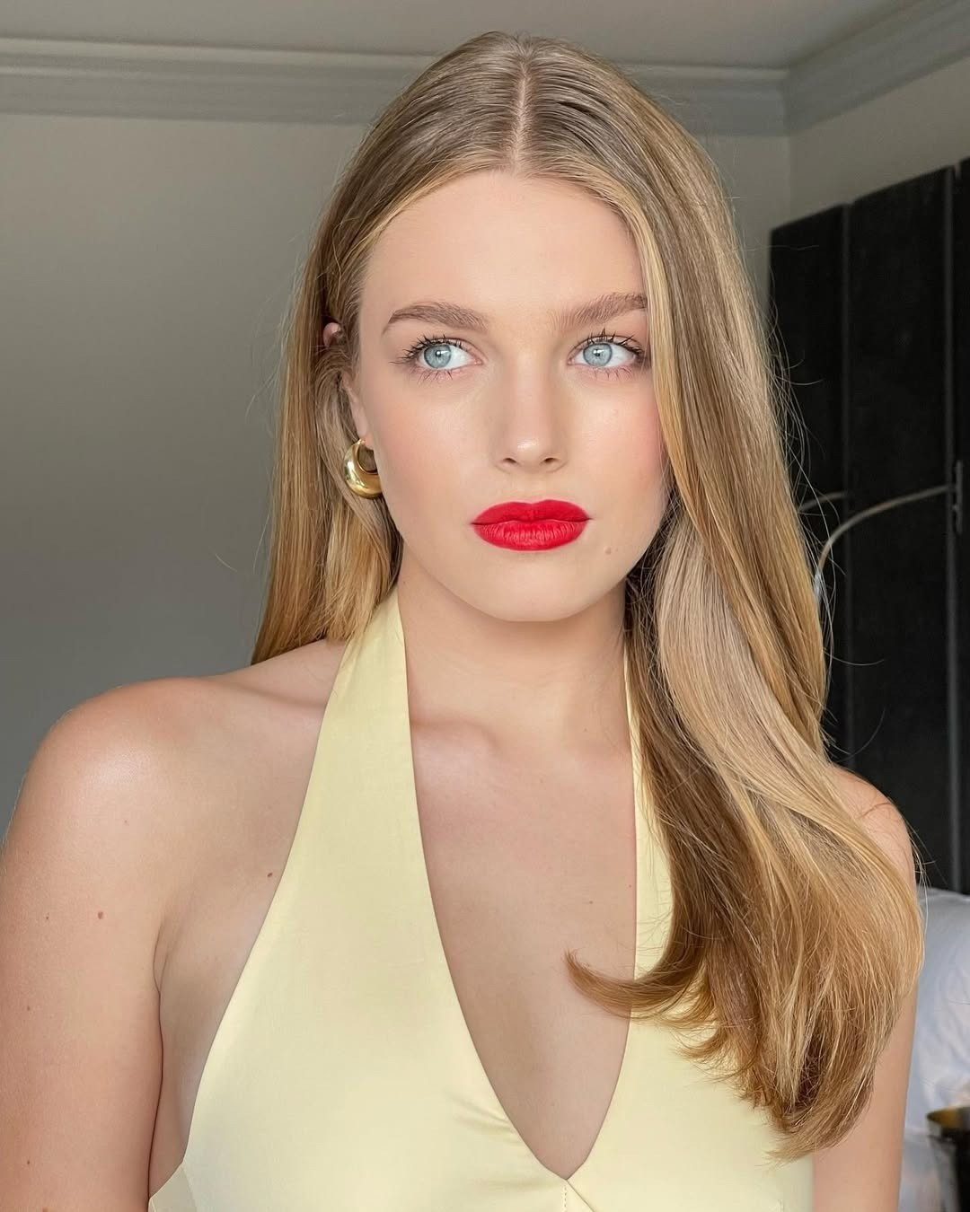 Nhan sắc "c&ocirc;ng ch&uacute;a t&oacute;c m&acirc;y"- Ảnh 3.