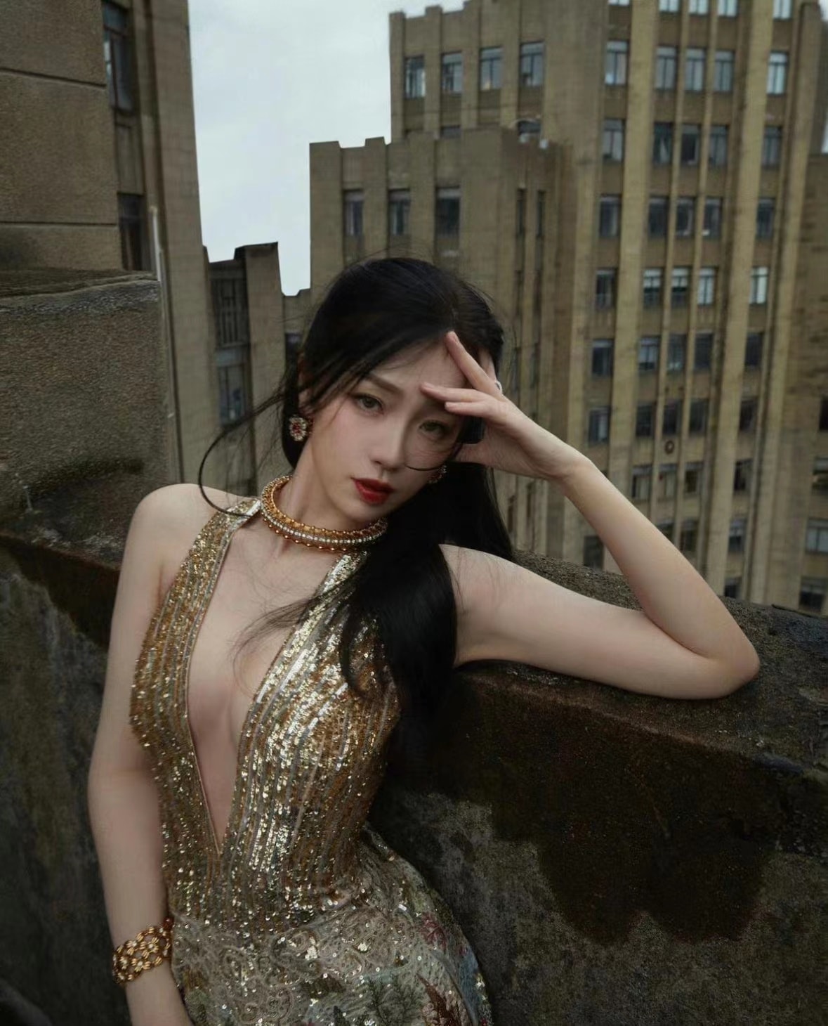 Sự hết thời của mỹ nh&acirc;n bị gh&eacute;t nhất 2025: Đ&agrave;i trung ương ngầm ph&aacute;t t&iacute;n hiệu cấm s&oacute;ng, cả loạt show cuối năm ng&oacute; lơ- Ảnh 8.