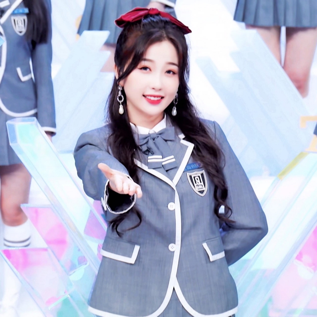 Sự hết thời của mỹ nh&acirc;n bị gh&eacute;t nhất 2025: Đ&agrave;i trung ương ngầm ph&aacute;t t&iacute;n hiệu cấm s&oacute;ng, cả loạt show cuối năm ng&oacute; lơ- Ảnh 2.