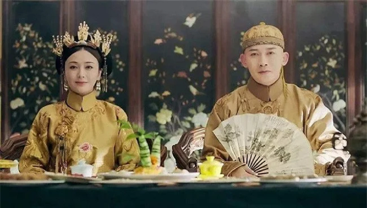 Ch&ecirc;nh lệch về chế độ lương v&agrave; thị tẩm giữa ho&agrave;ng hậu, phi tần nh&agrave; Thanh- Ảnh 1.