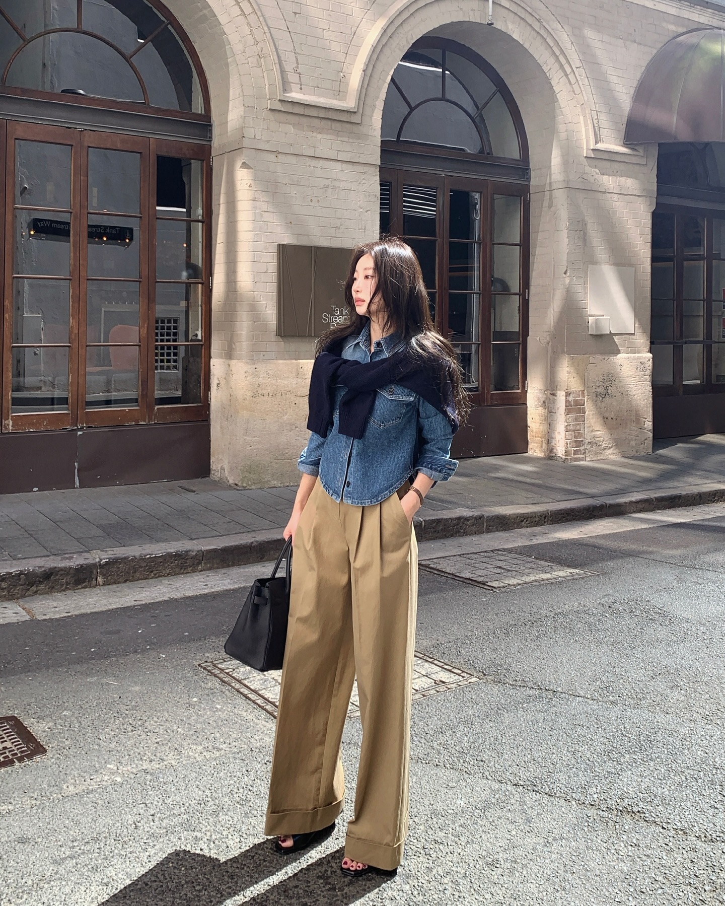 5 kiểu &aacute;o hack tuổi đỉnh nhất, c&oacute; hết l&agrave; y&ecirc;n t&acirc;m qua Tết vẫn mặc đẹp- Ảnh 3.