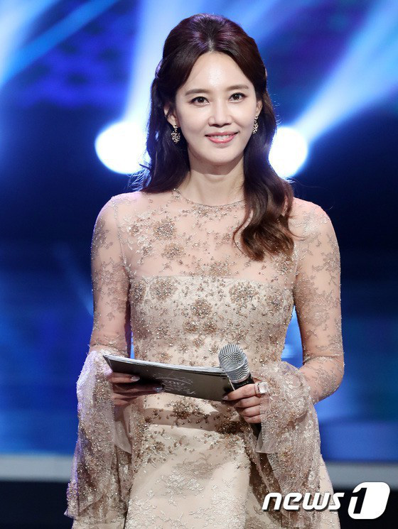 10 năm sống trong tủi nhục của Hoa hậu bị h&atilde;m hại bằng clip n&oacute;ng, chồng đại gia 