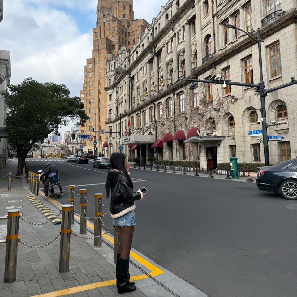 Con g&aacute;i NSƯT Hồ Ho&agrave;i Anh bước ra, T&oacute;c Ti&ecirc;n sốc- Ảnh 6.