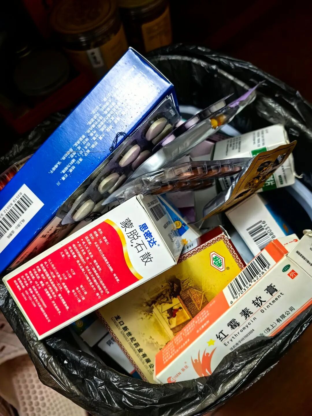 Tha thiết xin bạn: Vứt 7 thứ này ra khỏi nhà, giữ lại chỉ tự làm khổ mình- Ảnh 5. Tha thiết xin bạn: Vứt 7 thứ này ra khỏi nhà, giữ lại chỉ tự làm khổ mình- Ảnh 5.