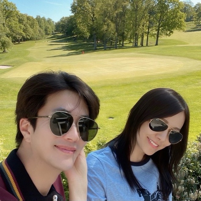 Sao nam mất 100 ng&agrave;n fan chỉ sau một đ&ecirc;m v&igrave; y&ecirc;u &Aacute; hậu lăng nhăng nhất showbiz, c&ograve;n lộ ảnh hẹn h&ograve; n&oacute;ng bỏng- Ảnh 5.