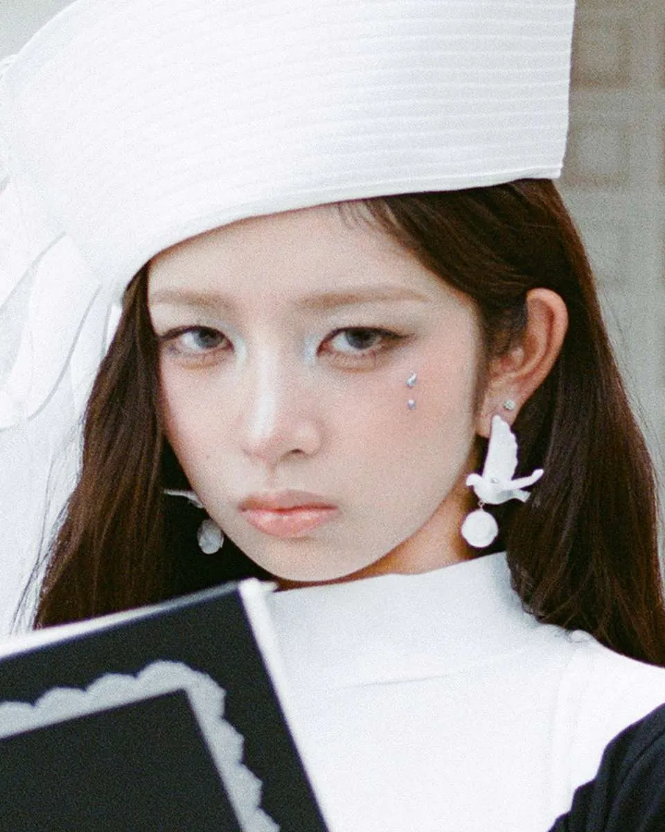 Xuất hiện c&ocirc; g&aacute;i c&oacute; tỷ lệ cơ thể ho&agrave;n hảo hơn cả Lisa, nhan sắc như b&uacute;p b&ecirc; sống th&aacute;ch thức lu&ocirc;n cam thường- Ảnh 7.