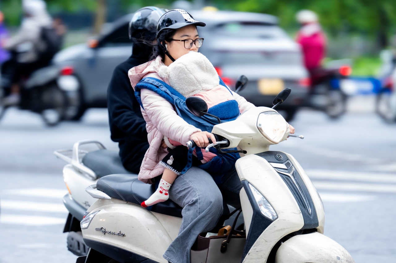 Th&ocirc;ng tin MỚI NHẤT về việc cho học sinh H&agrave; Nội nghỉ học khi trời r&eacute;t- Ảnh 1.