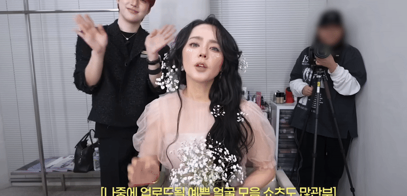 Han Ga In đi&ecirc;n thật rồi!- Ảnh 1.
