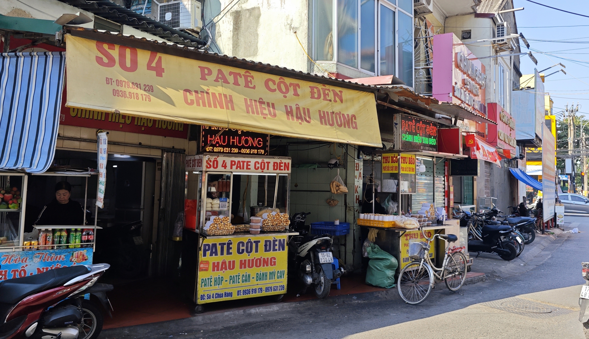 Về Hải Ph&ograve;ng gặp người b&aacute;n pate truyền thống, lượng kh&aacute;ch giảm 60%: &ldquo;Ch&uacute;ng t&ocirc;i kh&ocirc;ng c&oacute; quan hệ g&igrave; với pate Cột Đ&egrave;n kia&rdquo;- Ảnh 1.