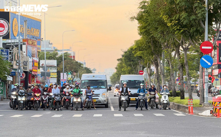 TP.HCM lạnh 17&deg;C, hiếm gặp trong nhiều năm qua- Ảnh 3.