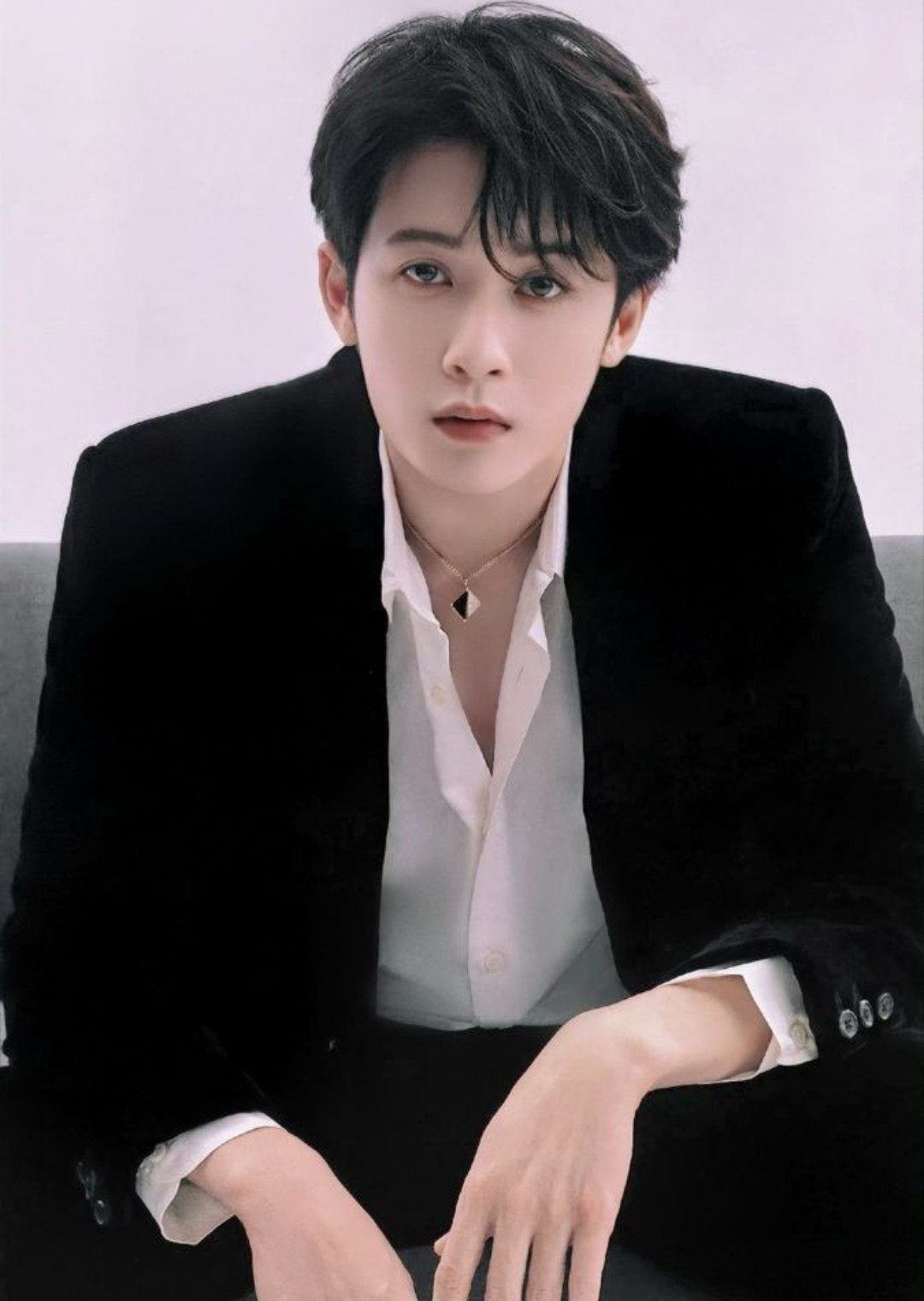 Đ&ograve;n hiểm v&agrave;o 10 nghệ sĩ nam- Ảnh 1.