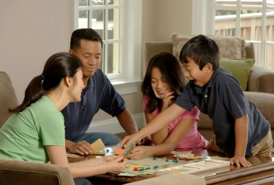 Kiểu người mẹ n&agrave;y mới thực sự l&agrave; cao thủ: Họ &acirc;m thầm nu&ocirc;i dạy ra 1 thế hệ trẻ tự lập, bản lĩnh cho x&atilde; hội!- Ảnh 1.