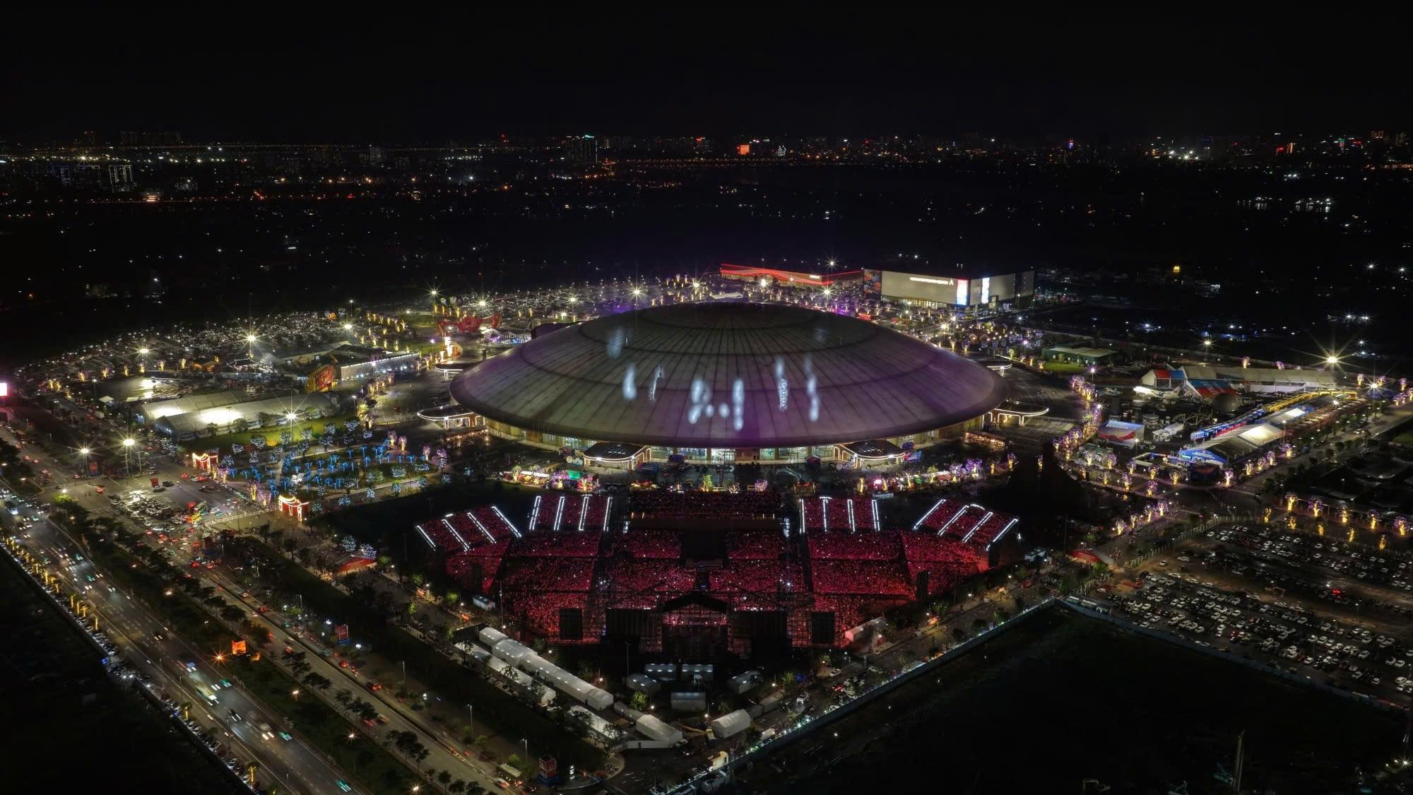 Đấu Trường Sấm tại H&agrave; Nội quy tụ 50.000 người mở m&agrave;n l&agrave;n s&oacute;ng si&ecirc;u concert năm 2026- Ảnh 4.