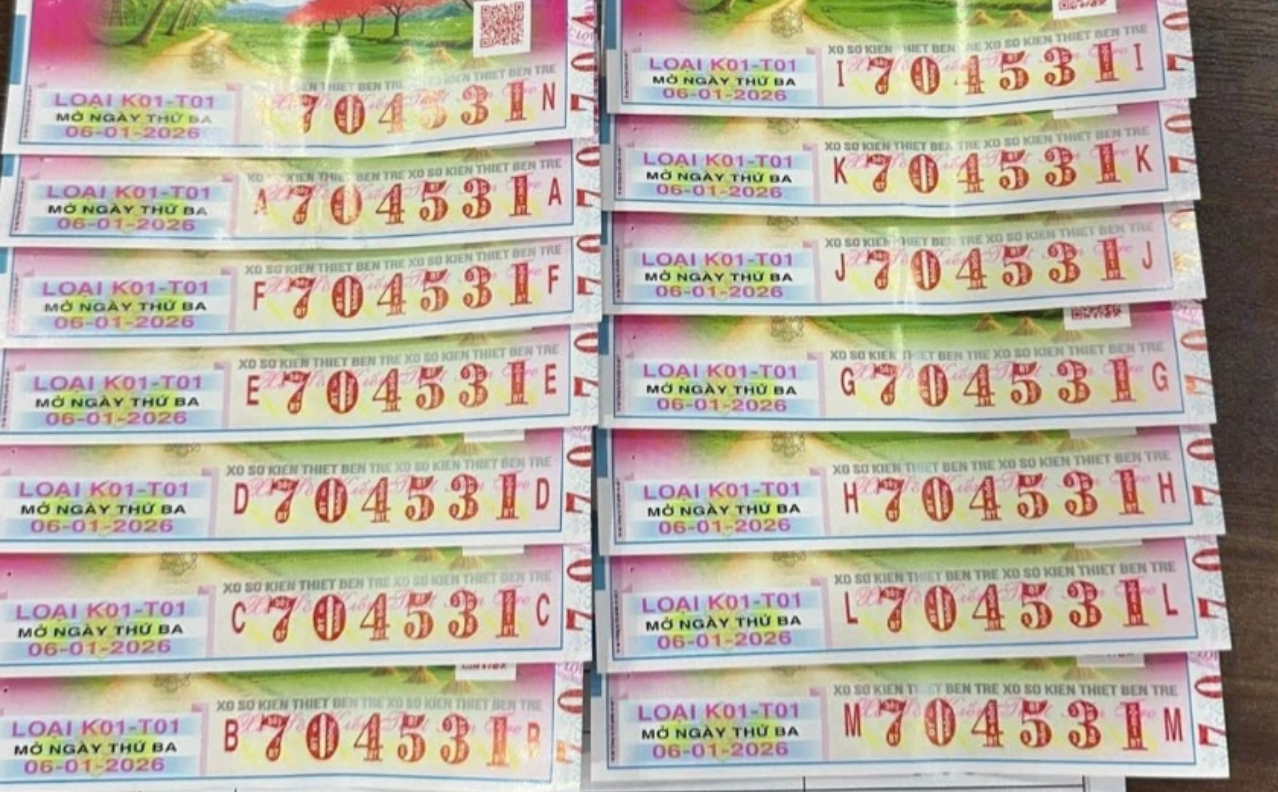 Đi chợ mua 14 tờ vé số, hôm sau người phụ nữ dẫn nhiều người thân đến đại lý làm một việc- Ảnh 1. Đi chợ mua 14 tờ vé số, hôm sau người phụ nữ dẫn nhiều người thân đến đại lý làm một việc- Ảnh 1.
