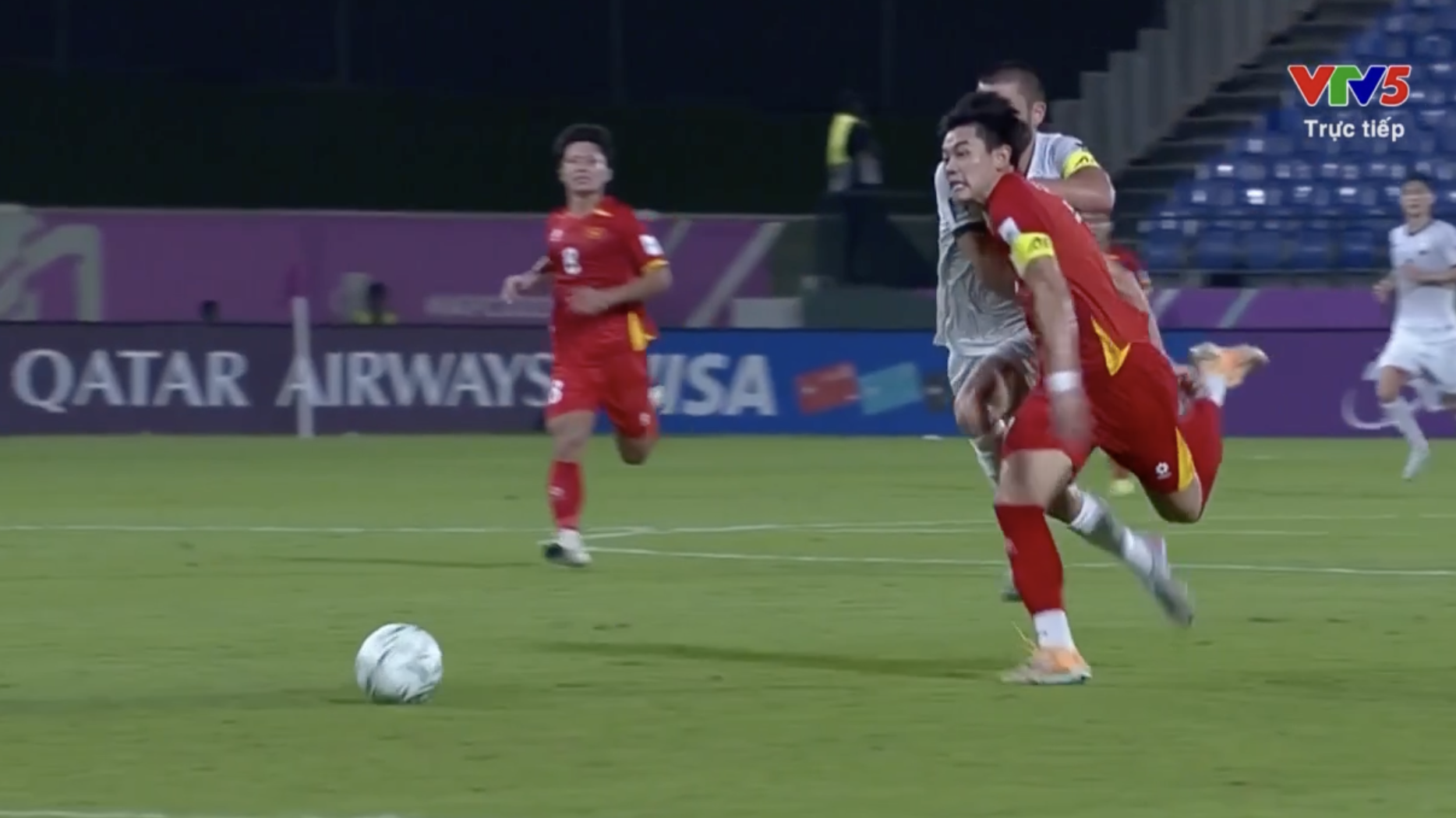 Cả MXH đồng loạt đòi lại băng đội trưởng U23 Việt Nam cho hotboy Đình Bắc- Ảnh 8. Cả MXH đồng loạt đòi lại băng đội trưởng U23 Việt Nam cho hotboy Đình Bắc- Ảnh 8.