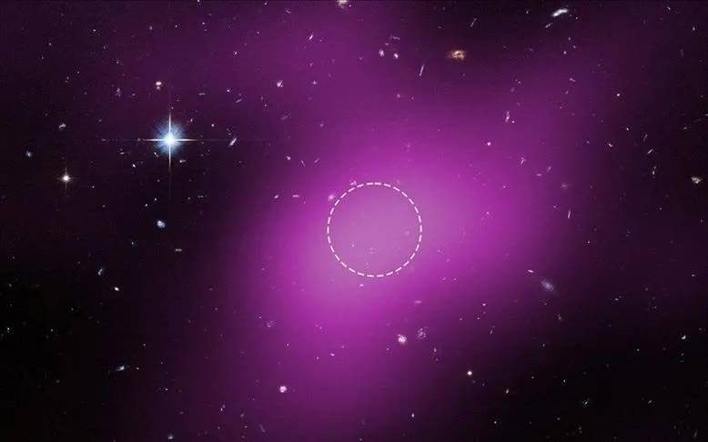 NASA x&aacute;c nhận vật thể đầu ti&ecirc;n trong vũ trụ kh&ocirc;ng c&oacute; sao, bị chi phối bởi vật chất tối (Ảnh: STScI)