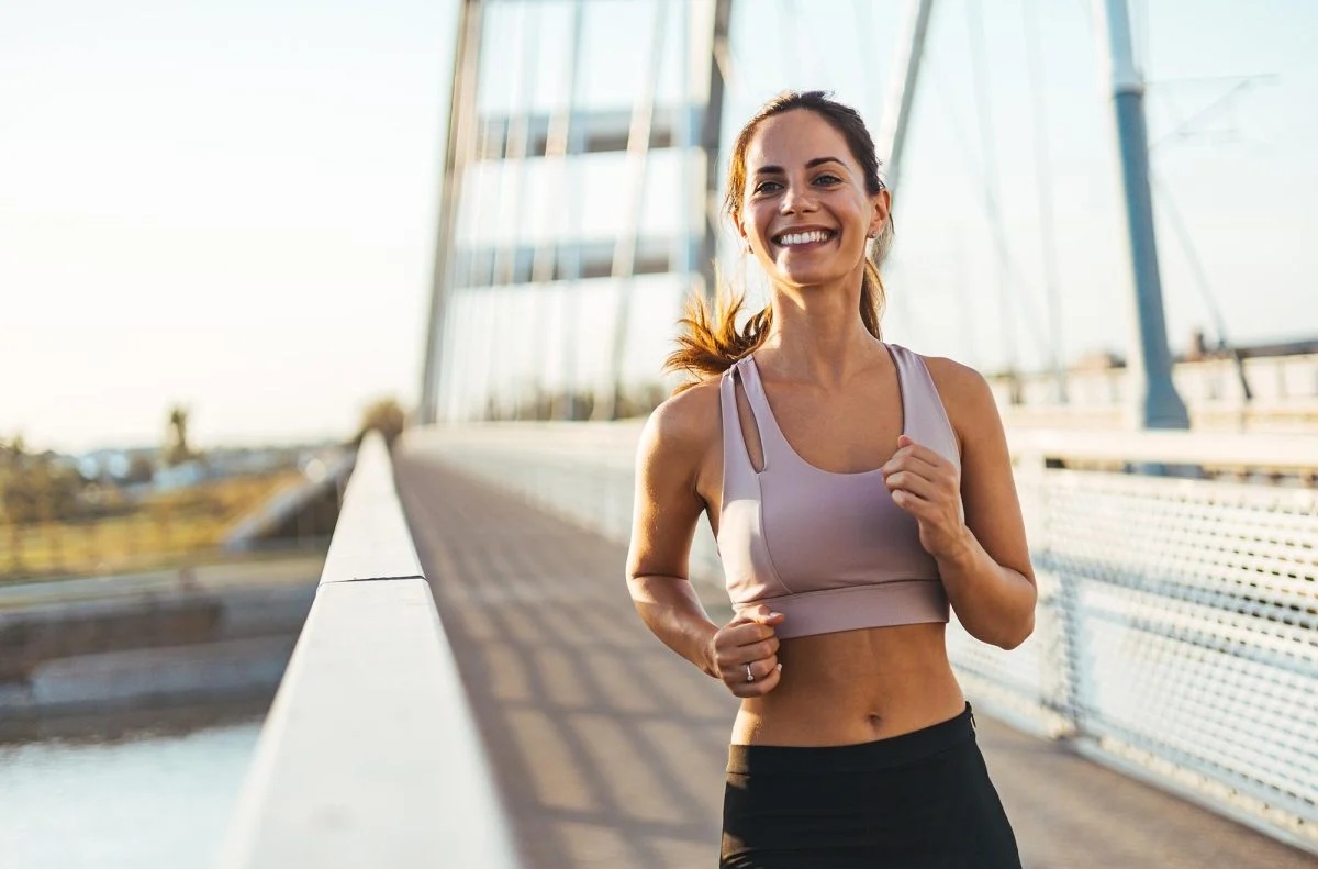 Nghi&ecirc;n cứu mới chỉ ra thời điểm n&ecirc;n chạy bộ- Ảnh 1.