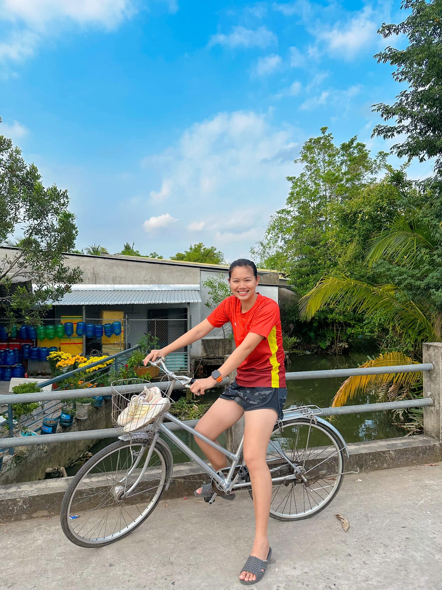 Căn nh&agrave; ở qu&ecirc; của &Aacute;nh Vi&ecirc;n- Ảnh 12.