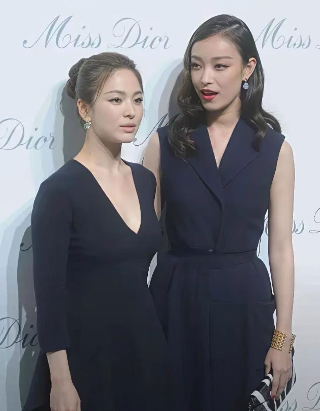 Những lần Song Hye Kyo chung khung h&igrave;nh với mỹ nh&acirc;n Cbiz: Lấn &aacute;t Triệu Vy nhưng lại thua Chương Tử Di, Ch&acirc;u Tấn- Ảnh 7.