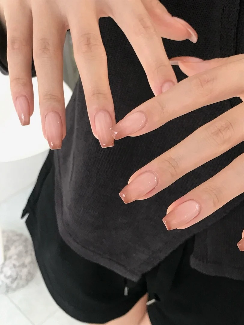 Móng gel trong kiểu Hàn: Xu hướng nail thu đông 2026 đẹp lâu, không sợ lộ móng mọc- Ảnh 15.