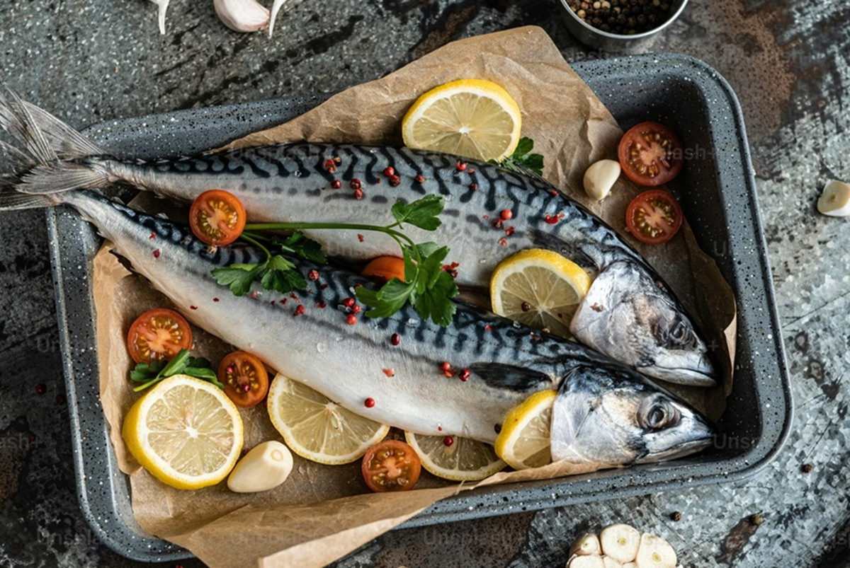 Kh&ocirc;ng phải c&aacute; hồi, đ&acirc;y mới l&agrave; loại c&aacute; gi&agrave;u omega-3, chợ Việt b&aacute;n đầy - Ảnh 2.