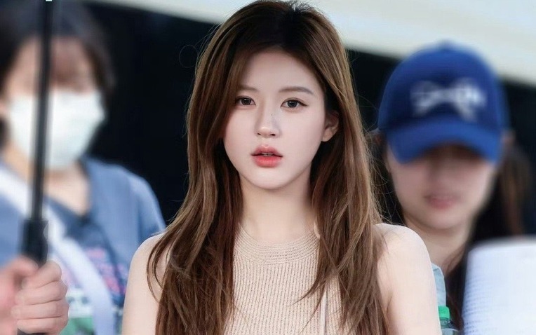 Triệu Lộ Tư l&agrave;m tr&ograve; cười- Ảnh 7.