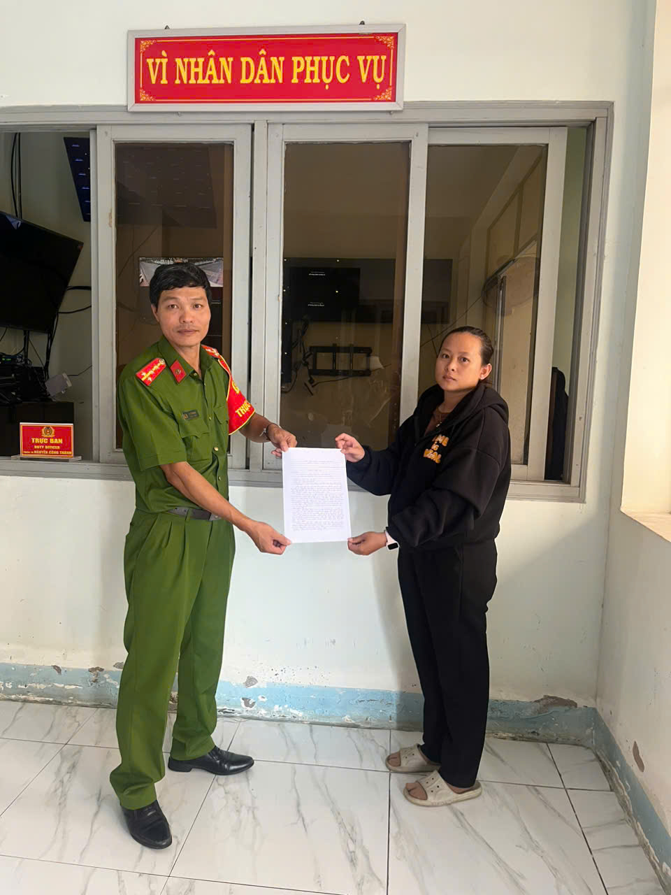 Chuyển khoản th&agrave;nh c&ocirc;ng 20.920.000 đồng v&agrave;o t&agrave;i khoản số 206xxx ng&acirc;n h&agrave;ng ACB, chị B&ugrave;i Thị Hải Yến phải tr&igrave;nh b&aacute;o c&ocirc;ng an- Ảnh 1.