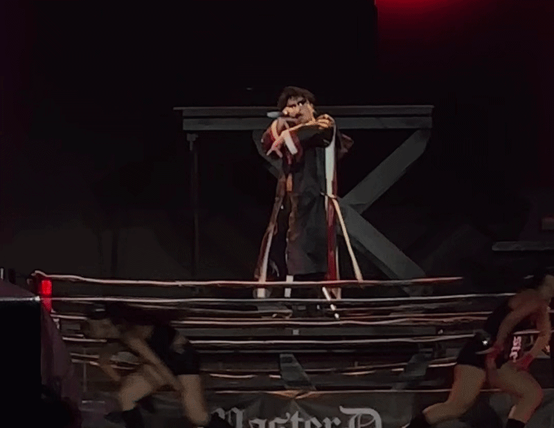 Quang Hùng MasterD mang hẳn võ đài MMA “đốt cháy” SAO Concert, loạt hit khiến fan đứng ngồi không yên!- Ảnh 1.