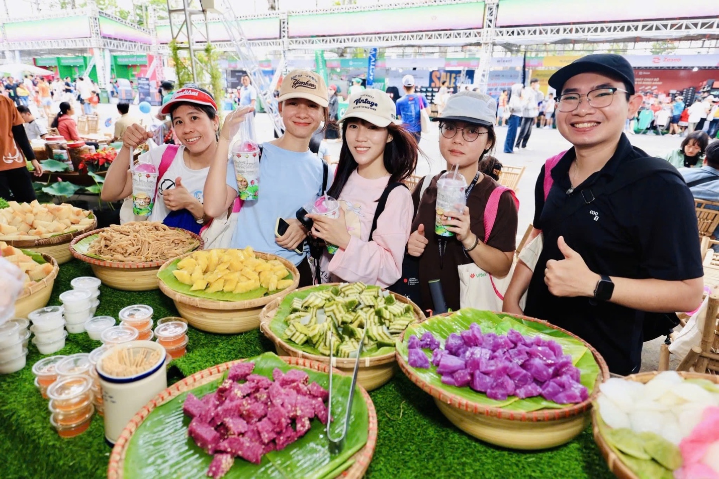 Đồng Th&aacute;p bước v&agrave;o m&ugrave;a hội, hơn 15.500 runner đổ về check- in VPBank Đất Sen Hồng Music Marathon 2026 - Ảnh 11.