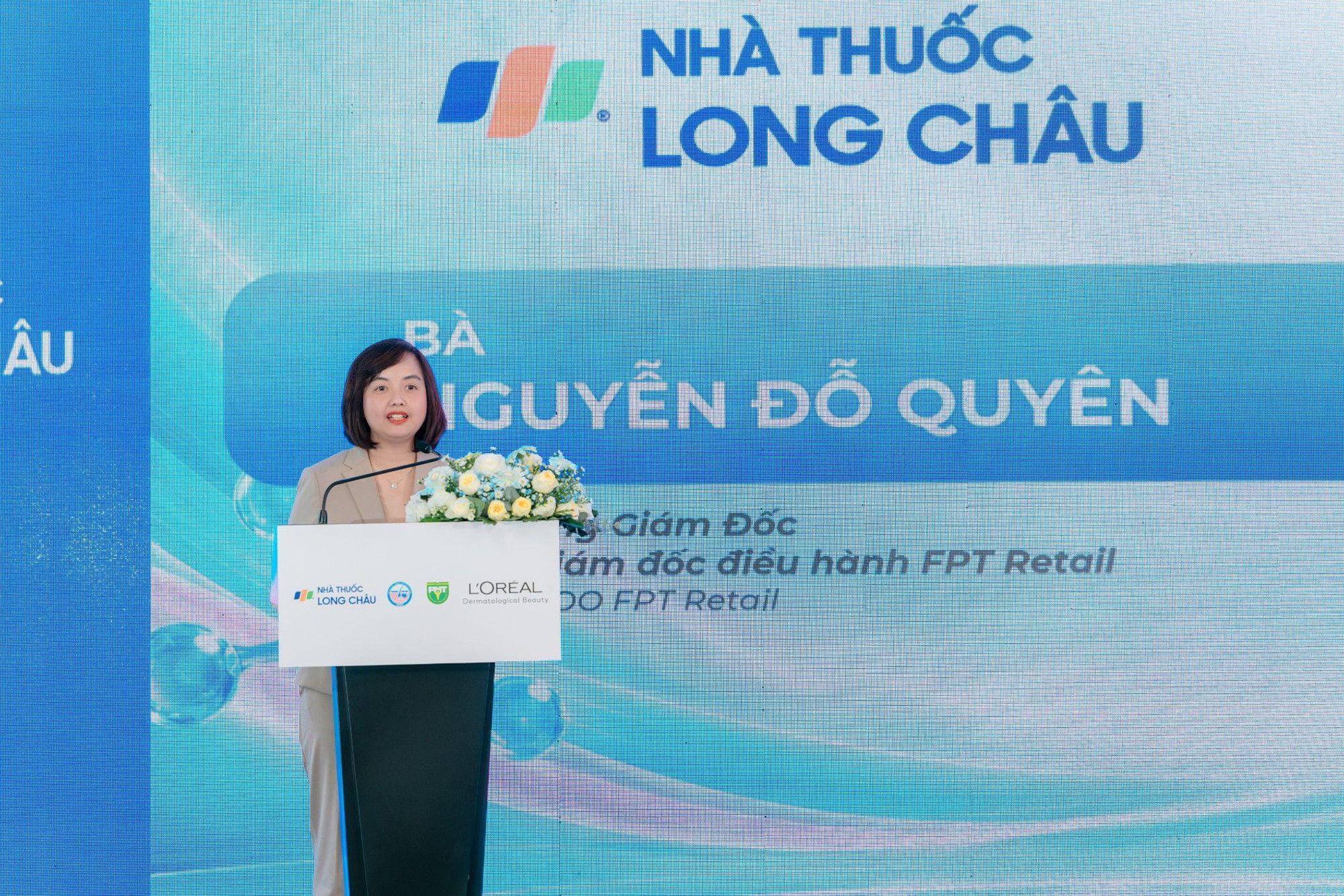 &rlm;Long Ch&acirc;u bắt tay Hội Da liễu TP.HCM, Trường ĐH Y khoa Phạm Ngọc Thạch v&agrave; L&rsquo;Or&eacute;al (Ph&aacute;p), mở rộng mạng lưới chăm s&oacute;c sức khỏe da liễu cộng đồng&rlm;         &rlm; &rlm; - Ảnh 4.