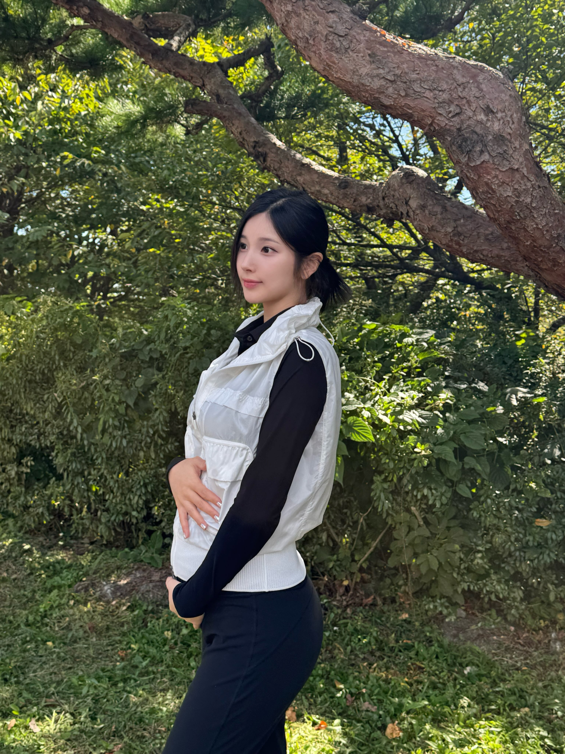 Ngọc nữ gen Z biến mất khỏi showbiz hơn 2 năm qua, th&igrave; ra mang thai liền t&ugrave; t&igrave; 2 con cho đại gia hơn 15 tuổi- Ảnh 1.