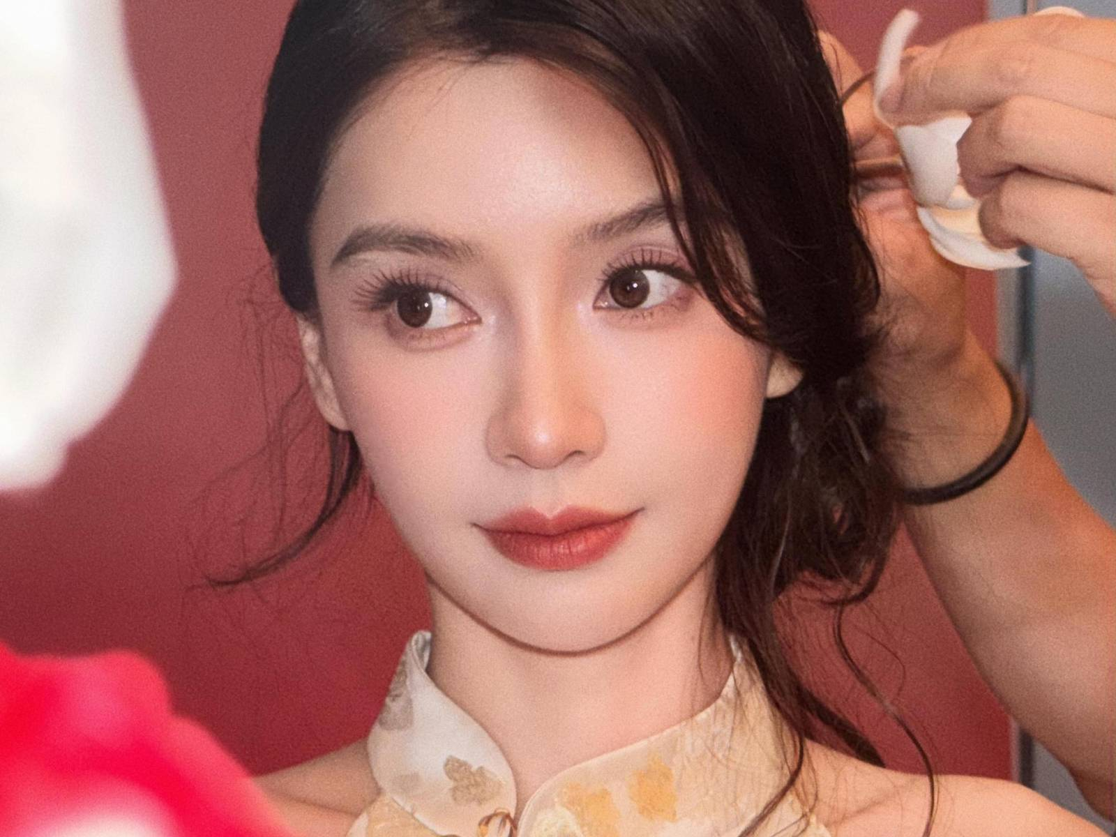 Angelababy "kh&ocirc;ng bớt đẹp" d&ugrave; chỉ một ng&agrave;y- Ảnh 3.