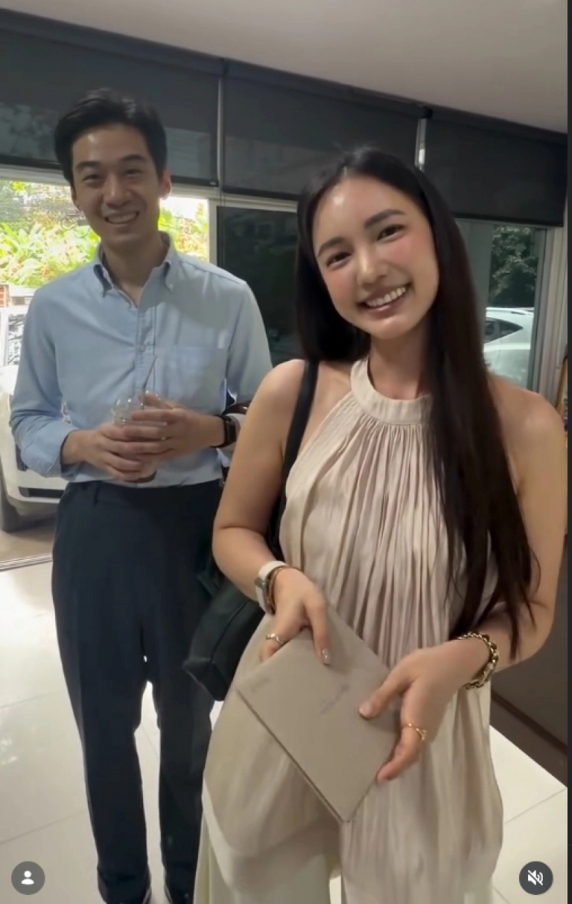 Ngọc nữ showbiz N. cưới thiếu gia ngh&igrave;n tỷ ng&agrave;nh ng&acirc;n h&agrave;ng trong th&aacute;ng 12, lộ hẳn clip c&ugrave;ng đ&agrave;ng trai đi ph&aacute;t thiệp mời- Ảnh 1.
