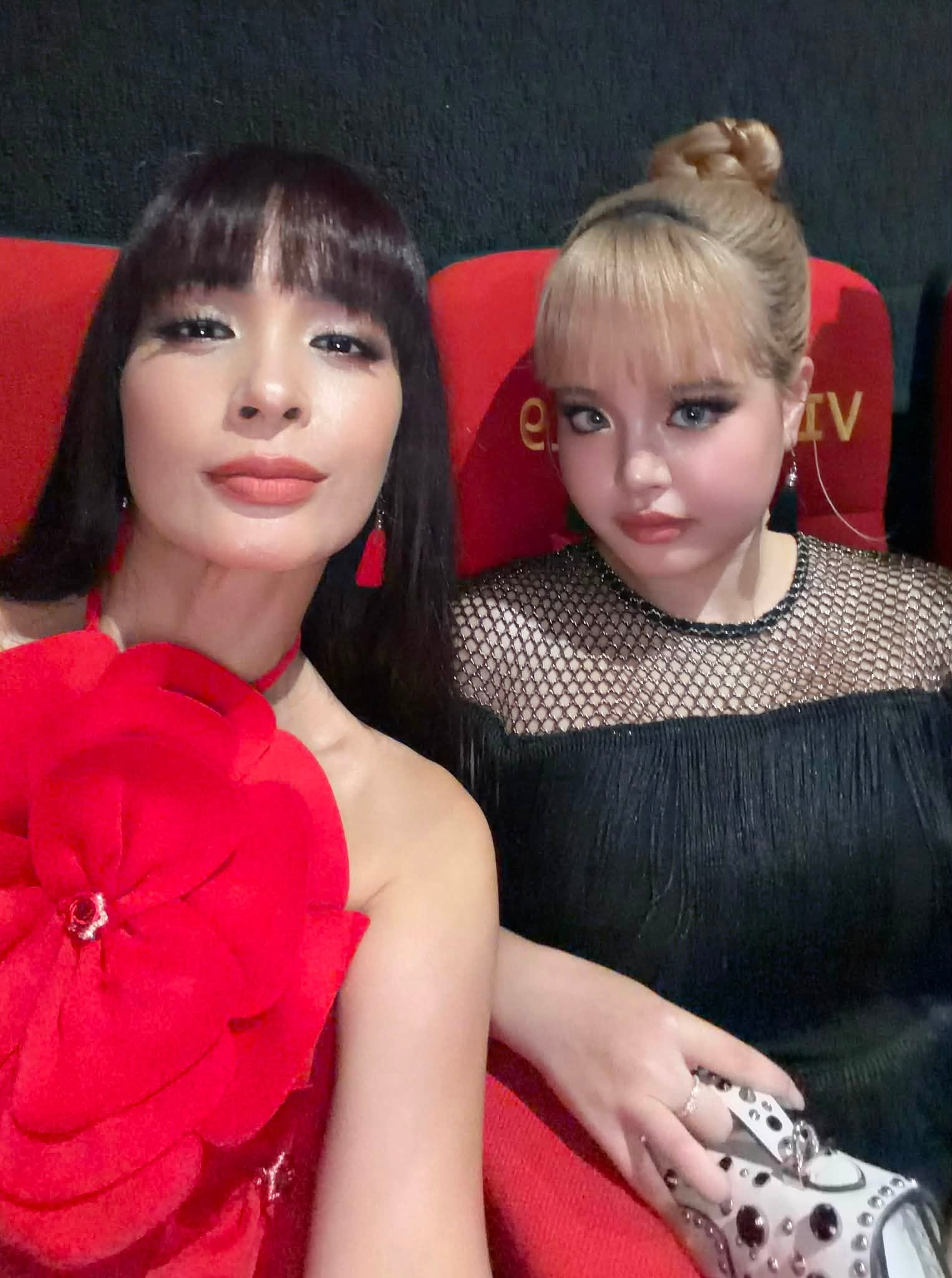2 con gái siêu mẫu Thúy Hạnh tuổi thiếu nữ: Xinh đẹp nổi bật và được kỳ vọng nối nghiệp mẹ- Ảnh 8.