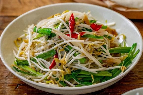 M&ugrave;a thu đ&ocirc;ng ăn những thực phẩm n&agrave;y: Kh&ocirc;ng chỉ ngon miệng m&agrave; c&ograve;n bổ sung dưỡng chất tốt cho mắt - Ảnh 2.