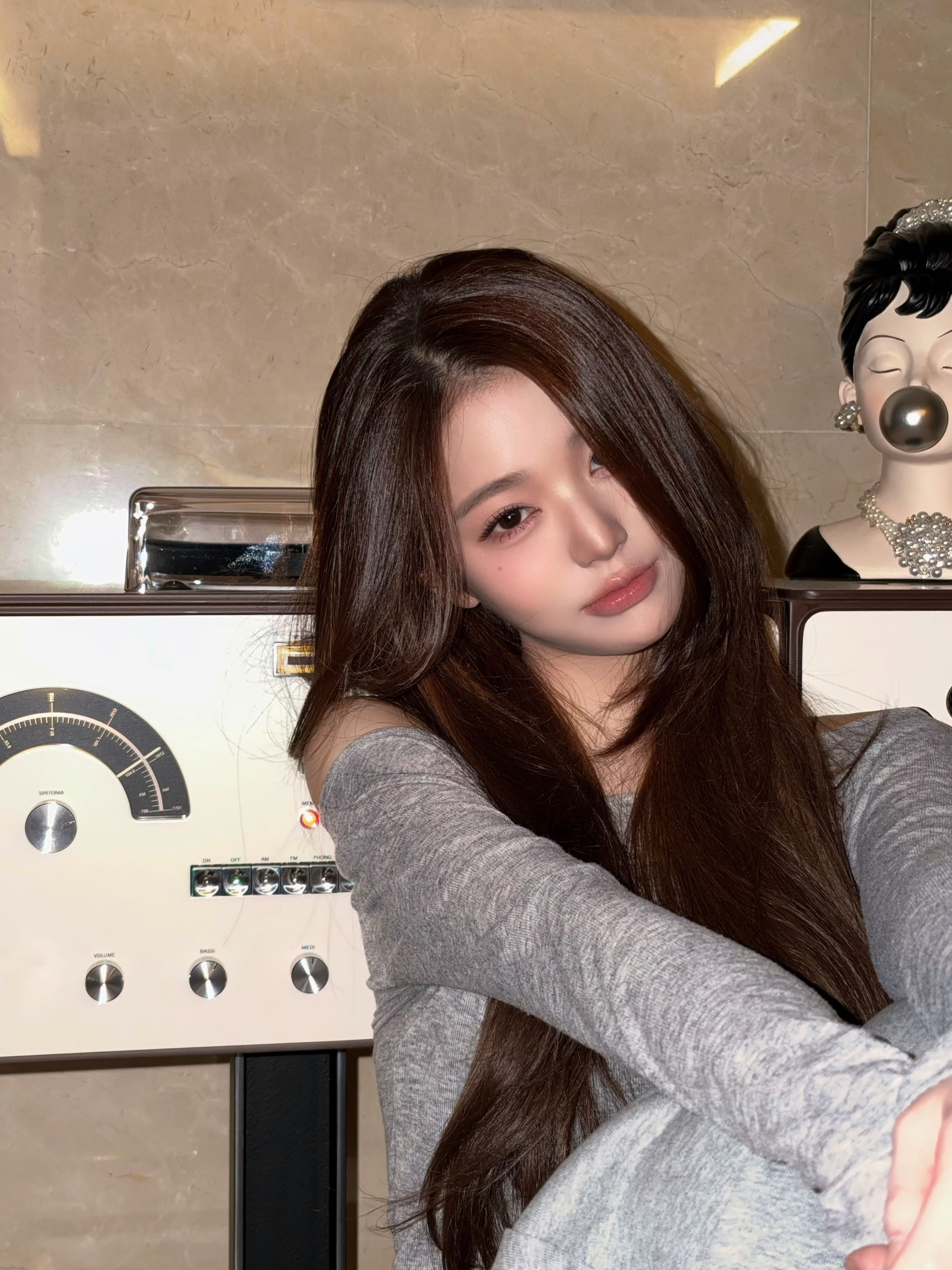 "C&ocirc;ng ch&uacute;a Kpop" khoe gi&agrave;u cũng th&agrave;nh c&aacute;i tội- Ảnh 1.
