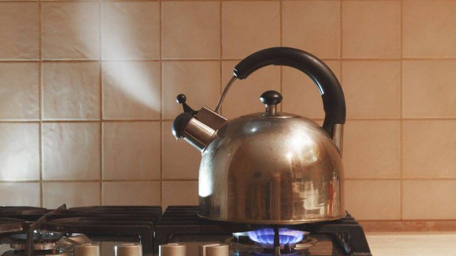 Ấm si&ecirc;u tốc hữu dụng như vậy, tại sao người Mỹ lại rất &iacute;t khi sử dụng?- Ảnh 1.