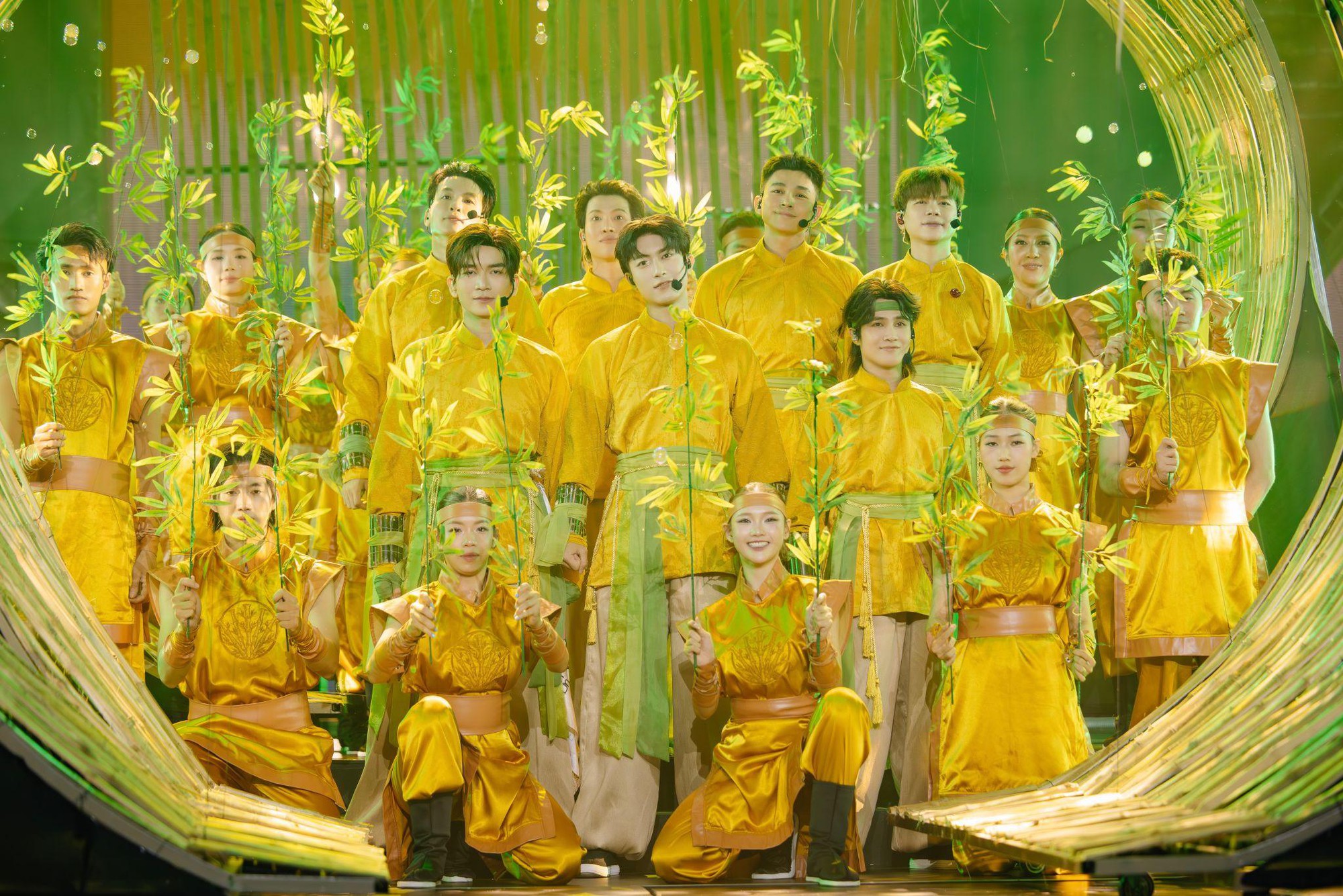 C&uacute; twist của Huỳnh Lập tại Anh trai vượt ng&agrave;n ch&ocirc;ng gai 2026: Kh&ocirc;ng th&agrave;nh đo&agrave;n vẫn được vinh danh X-Leader - Thủ lĩnh xuất sắc nhất- Ảnh 10.