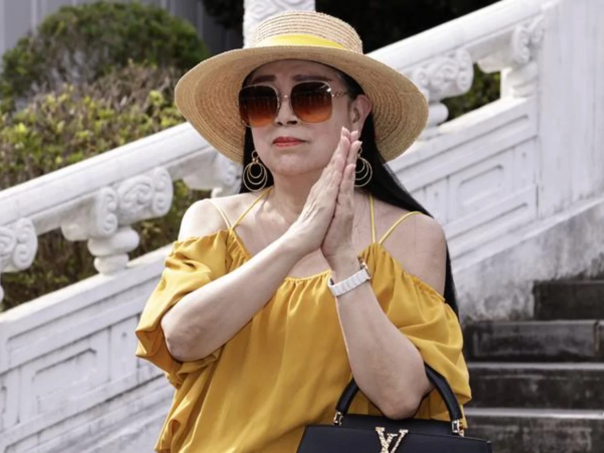 68 tuổi, &ldquo;mỹ nh&acirc;n thượng lưu&rdquo; Đ&agrave;i Loan bất ngờ t&aacute;i xuất: L&agrave;n da căng s&aacute;ng g&acirc;y ch&uacute; &yacute;, h&eacute; lộ b&iacute; quyết dưỡng nhan g&acirc;y tranh c&atilde;i - Ảnh 3.