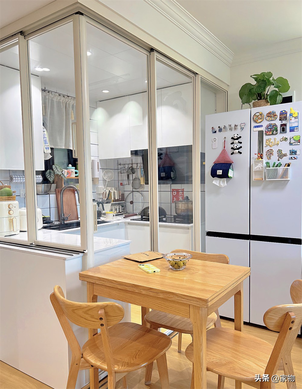 Căn hộ cũ 37m² ở trung tâm thành phố: Chia đôi phòng khách làm thêm phòng ngủ, gia đình 3 người vẫn sống thoải mái- Ảnh 4.
