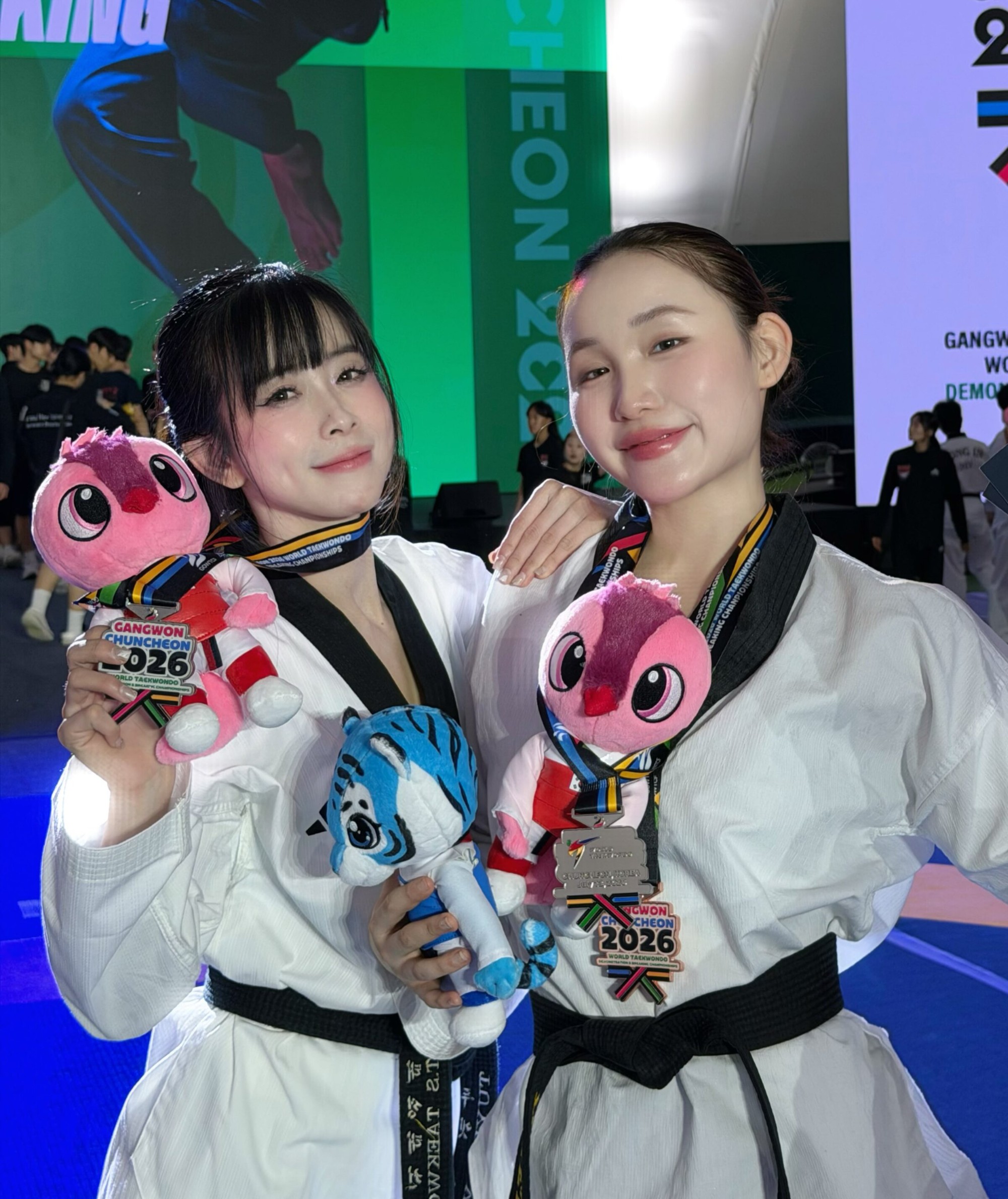 Hai chị em g&aacute;i l&agrave; v&otilde; sĩ taekwondo, c&ocirc; chị từng gi&agrave;nh 13 HCV thế giới, nhan sắc xinh đẹp một ch&iacute;n một mười- Ảnh 1.