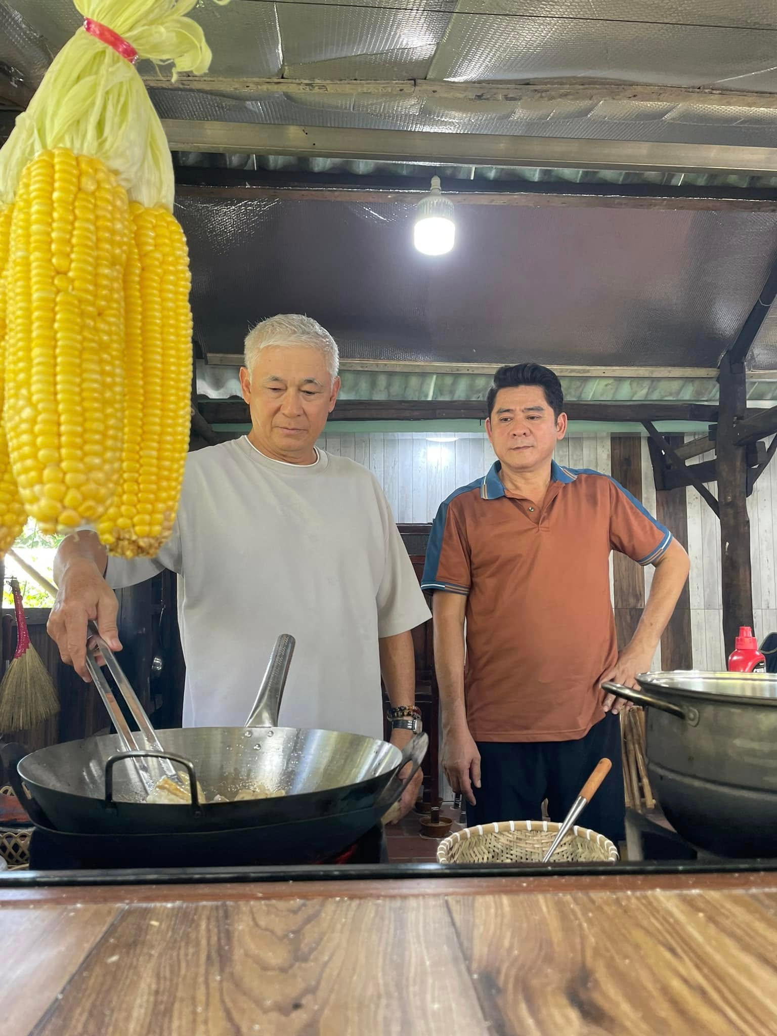 Bỏ phố về vườn mỗi khi rảnh, "vua Bảo Đại đẹp nhất m&agrave;n ảnh" đầu tư g&igrave; cho khu đất 6.000m&sup2; ở miền T&acirc;y?- Ảnh 15.