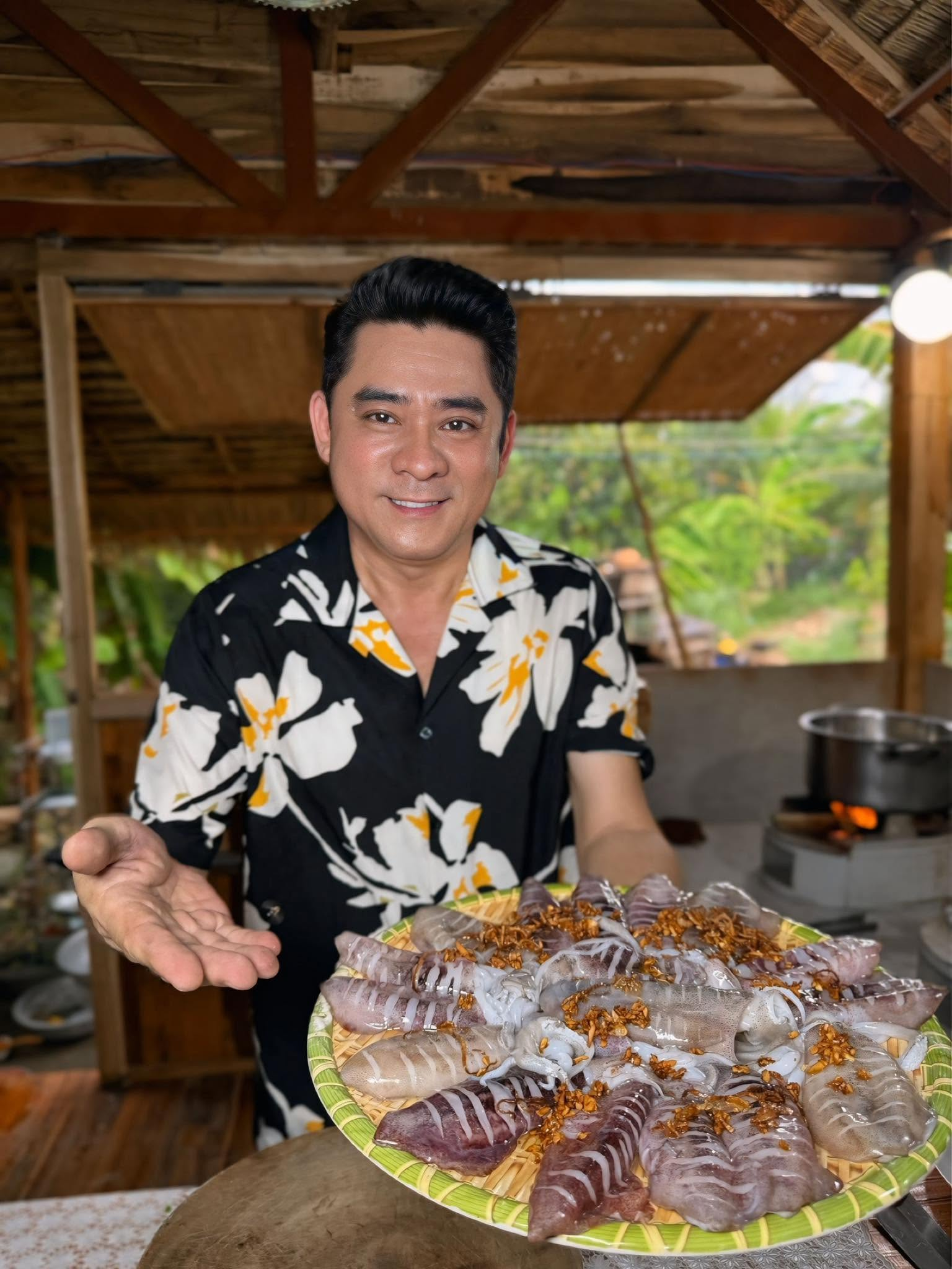 Bỏ phố về vườn mỗi khi rảnh, "vua Bảo Đại đẹp nhất m&agrave;n ảnh" đầu tư g&igrave; cho khu đất 6.000m&sup2; ở miền T&acirc;y?- Ảnh 11.